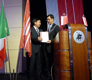 Click picture for bigger format.